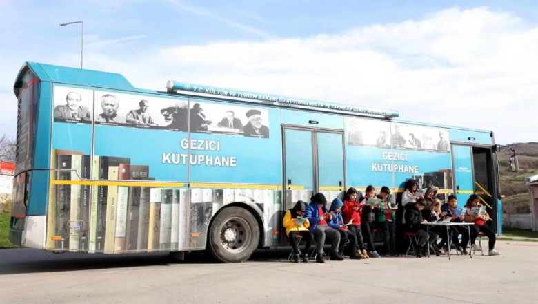 GEZİCİ ÇOCUK KÜTÜPHANESİ OKURLARLA BULUŞACAK