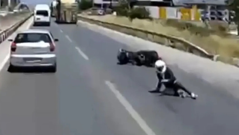 Yalova yolunda motosiklet kazası! Faciaya ramak kaldı