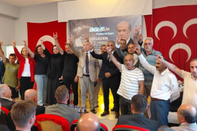 ARMUTLU’DA YAVUZ BAYRAM GÜVEN TAZELEDİ