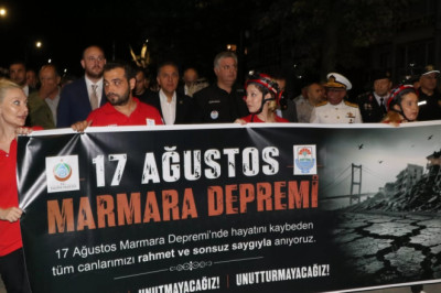 SAAT 03.02’DE HAYAT DURDU!