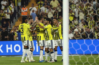 Fenerbahçe'den Konyaspor'a 4-2'lik Seri