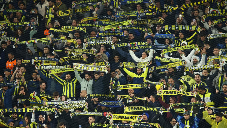 Fenerbahçe'den resmi açıklama: İsmail Kartal'a şişe atan taraftar bulundu! İşte cezası