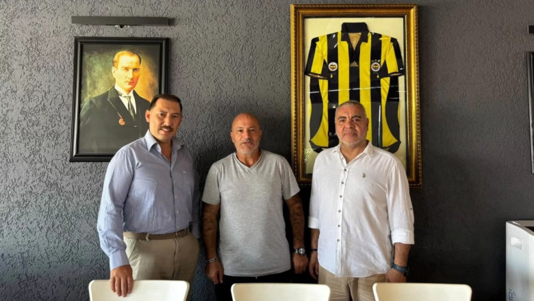 EĞİTİME SARI-LACİVERT KATKI