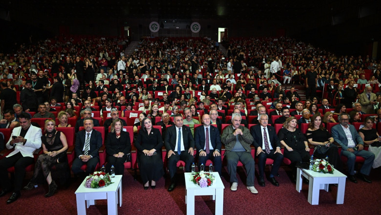 33. Uluslararası Adana Altın Koza'da En İyi Film 'Bir Arada Yalnız'a verildi