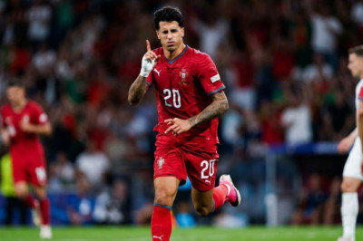 Ronaldo'suz Portekiz şaha kalktı