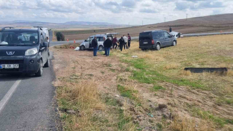 Kayseri Bünyan'da iki aracın çarpıştığı kazada 1 kişi öldü, 3 kişi yaralandı