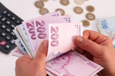 2025 memur ve emekli maaşı ödeme günleri: Maaş farkları ne zaman yatacak? Zamlı memur ve emekli maaşları ne zaman yatacak?
