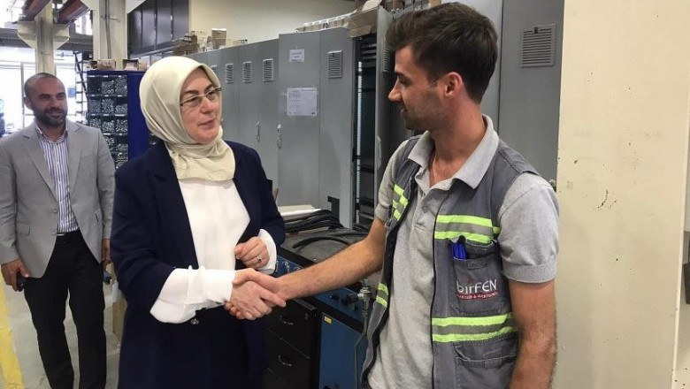 AKYOL VE GÜÇLÜ ESNAFLARI DİNLEDİ