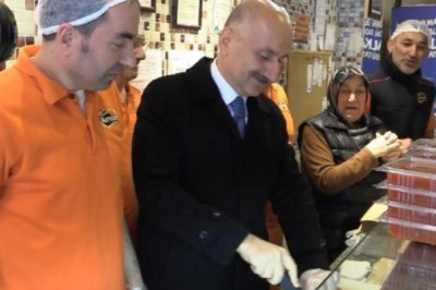 Bakan Karaismailoğlu: Ülkemizi uluslararası koridora çevirdik, dünyayı Türkiye'ye bağladık (2)