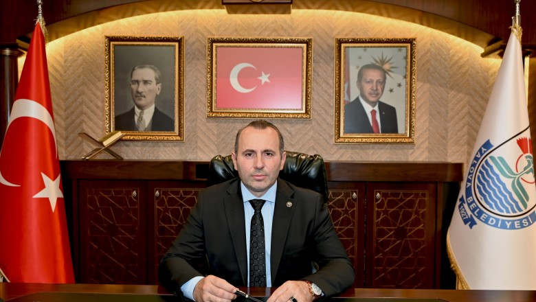 BAŞKAN TUTUK’TAN GAZETECİLERE KUTLAMA