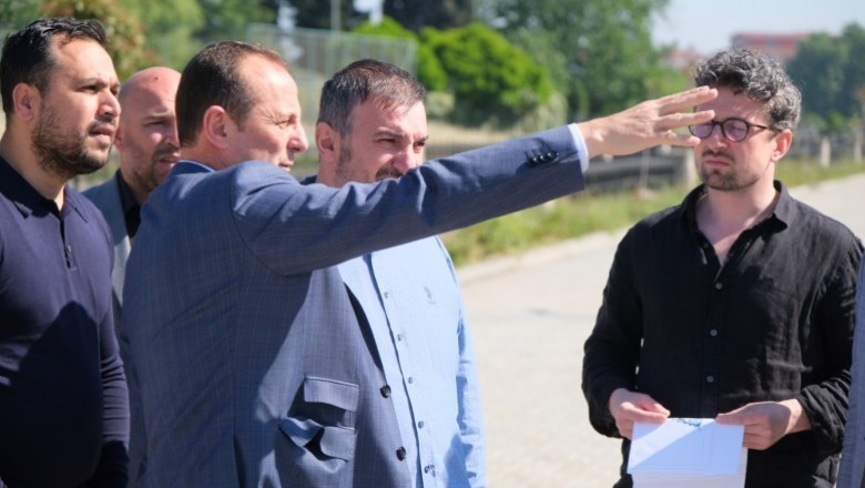 BAŞKAN YELE, SAHAYA İNDİ