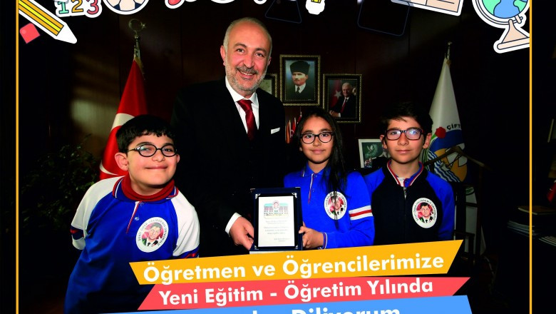 Çiftlikköy Belediye Başkanı Ali Murat Silpagar Eğitim Öğretim Yılını Kutladı