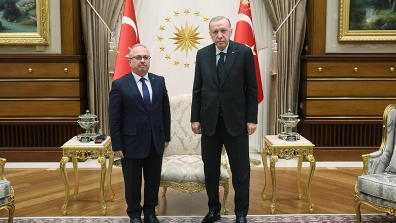 Cumhurbaşkanı Erdoğan, TMV Başkanı Akgün'ü kabul etti