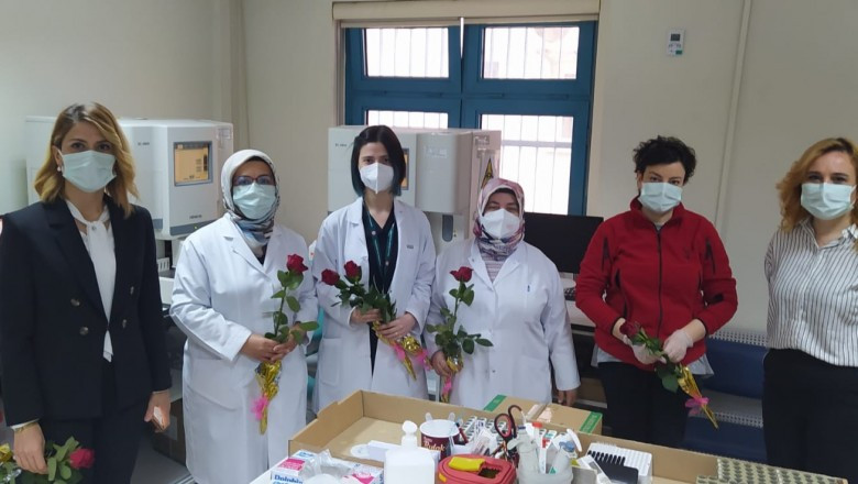 DÜNYA LABORANTLAR GÜNÜ YALOVA DEVLET HASTANESİ’NDE KUTLANDI