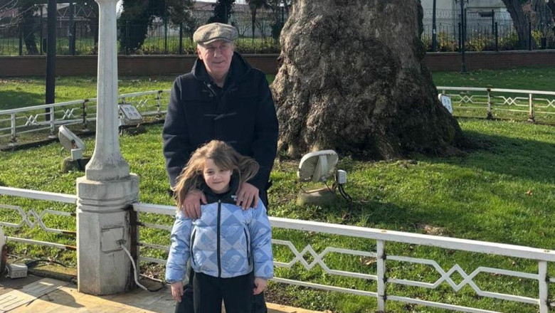 İnce ve Torunu Yürüyen Köşk’teydi