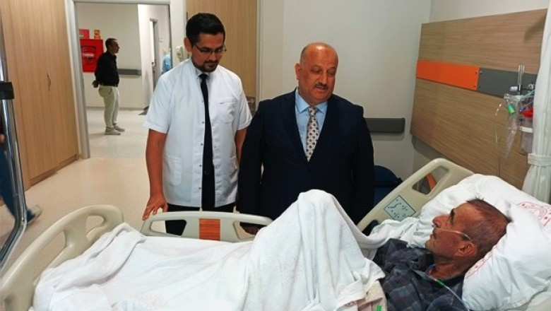 Palyatif Servisinde Yatan Hastaları Ziyaret Ettiler