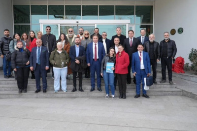 REKTÖR BASIN MENSUPLARIYLA BULUŞTU: MÜJDELER VERDİ