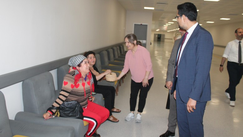 SAĞLIK NÖBETÇİLERİNE BAYRAM ZİYARETİ