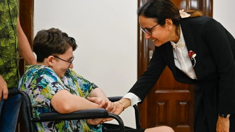 VALİ KAYA'NIN ÖZEL MİSAFİRLERİ VARDI