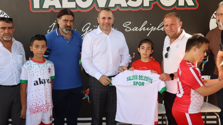 YALOVA BELEDİYESİ’NDEN YALOVASPOR’A MALZEME DESTEĞİ