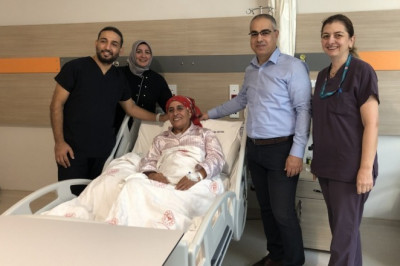 YALOVA DEVLET HASTANESİ’NDE BAŞARILI BİR KANSER AMELİYATI GERÇEKLEŞTİRİLDİ!