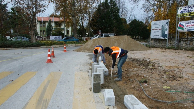 YALOVA TERMAL YOLUNDA TRETUVAR ÇALIŞMASINA BAŞLANDI