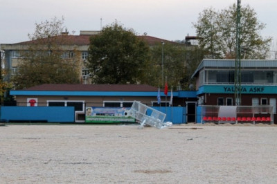 Yalova'da spor tesislerine 6 milyon 35 bin TL'lik yatırım