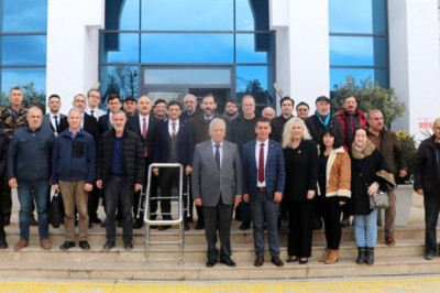 YALOVALI ARI ÜRETİCİLERİNE YÖNELİK PANEL