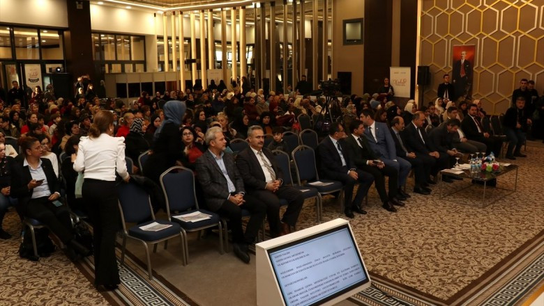 "Yerelde Kadın Buluşmaları"nın dördüncüsü Yalova'da yapıldı