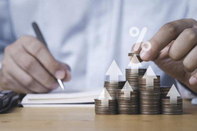 Faizler düşüyor, krediler ne olacak? Uzman isimden 2025 tahminleri...