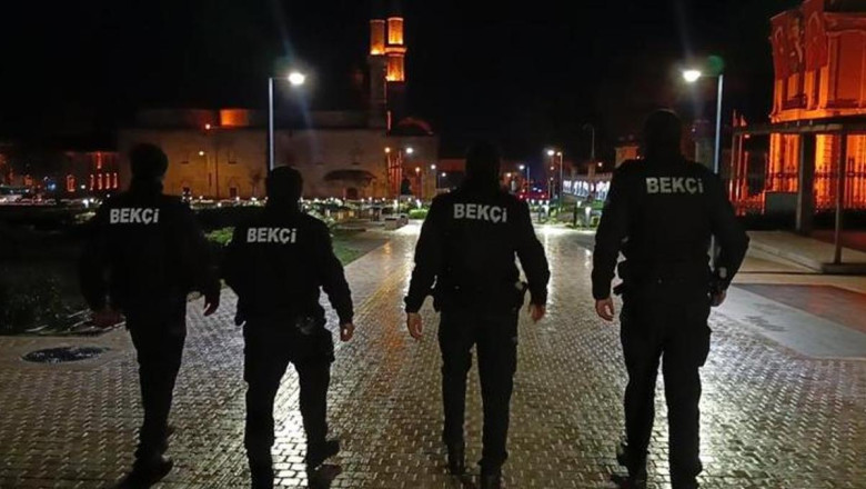 "Gece Kartalları" ıssız sokakların sesi oluyor