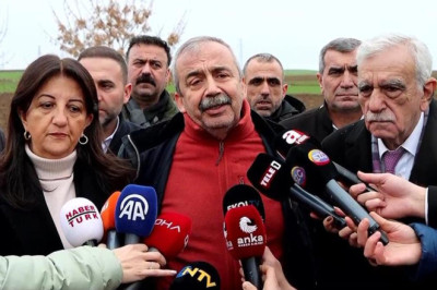 DEM Parti heyetinin bugünkü durağı Kandıra Cezaevi: İmralı ile ikinci görüşme ne zaman?