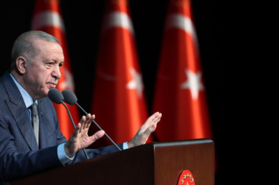 Cumhurbaşkanı Erdoğan: Yeni evlenecekler için faizsiz kredi desteğini 81 ilde uygulamaya alıyoruz