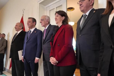 DEM heyetinin temas trafiği sürüyor