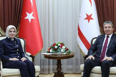 Bakan Göktaş, KKTC Başbakanı Üstel'i ziyaret etti