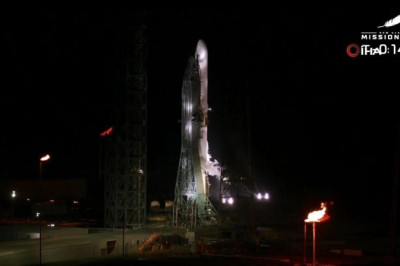 SpaceX'in rakibi Blue Origin ilk roketini fırlattı!