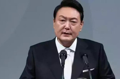 Güney Kore'de gözaltına alınan Yoon, ifade vermeyi reddetti