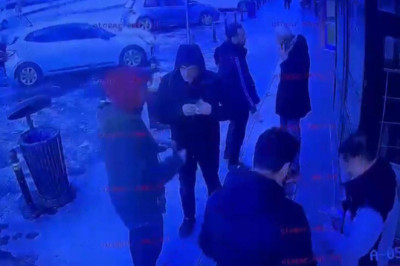 Büyük İstanbul Otogarı'nda 2 kişinin üst aramasında sahte 98 bin 500 dolar ele geçirildi | Video Haber