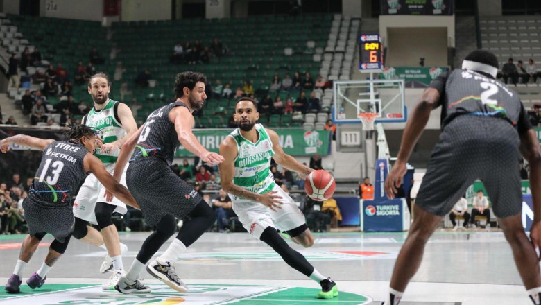 Bursaspor - Petkimspor: 85-111