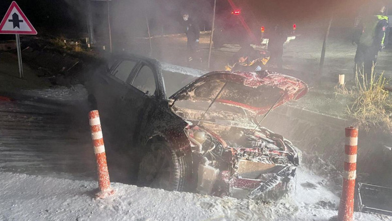 Tekirdağ'da takla atıp alev alan otomobilin sürücüsü öldü