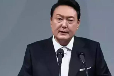 Güney Kore'de devlet başkanlığı görevinden uzaklaştırılan Yoon, tek kişilik hücrede tutuluyor