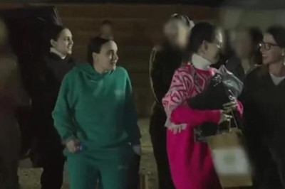 Hamas’tan esirlere hediye çantası