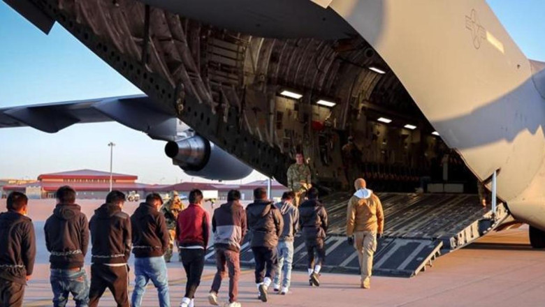 ABD'de göçmenleri sınır dışı etme uçuşları başladı