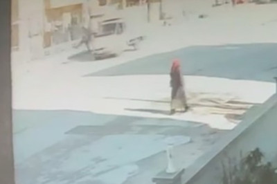 Tokat'ta kaldırıma çıkmakta geç kalan yayaya kamyonet çarptı