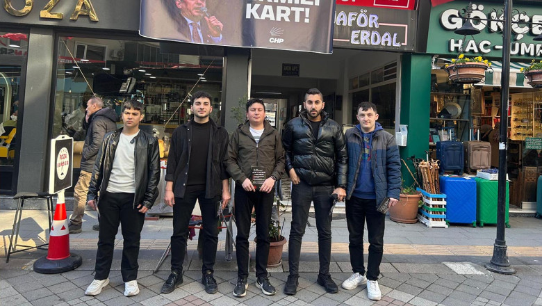 CHP’li Gençler Asgari Ücret İçin Sokağa Çıktı!