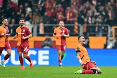 CANLI ANLATIM! Galatasaray maçı canlı izle! Ajax Galatasaray maçı izle! Avrupa Ligi Maçı TRT 1 Canlı Yayın (Şifresiz & Kesintisiz HD)