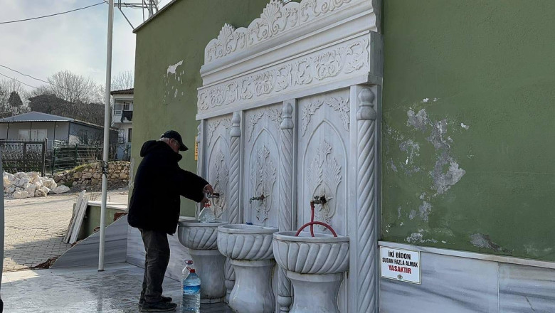 Yalova'da Vatandaşlar Su Almak İçin Köylere Koştu