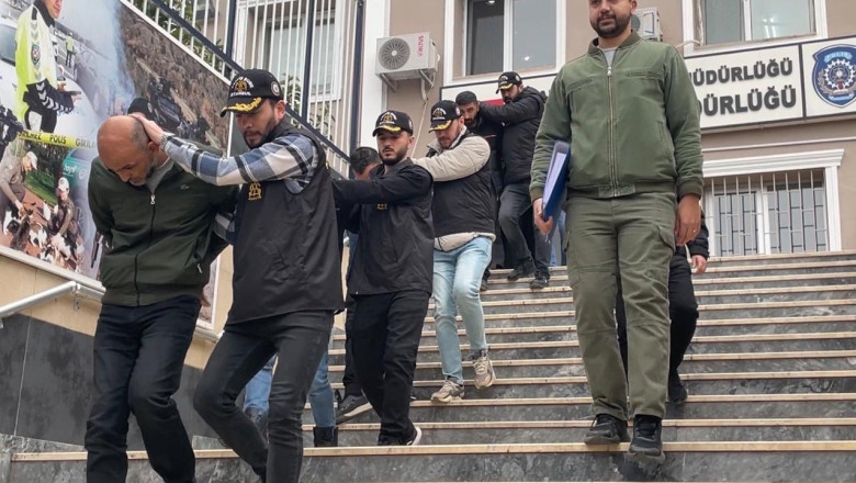 Çalıntı çekle 9,8 milyonluk vurgun: 5 gözaltı