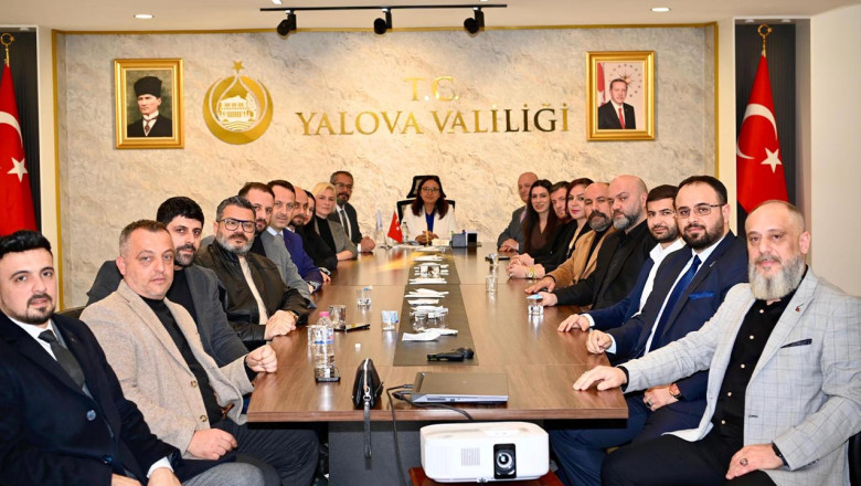 Anahtar Parti, Protokol Ziyaretlerine Başladı