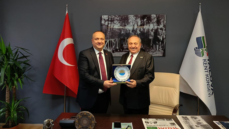 Çınarcık Belediye Başkanı Avni Kurt’tan Başkan Kenan Engin’e Ziyaret